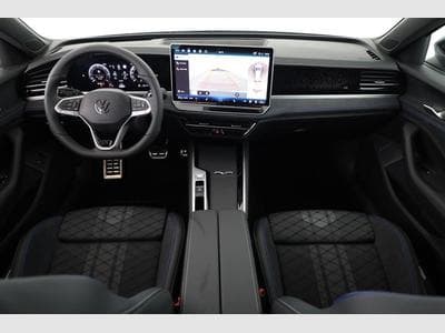 VW Passat Variant 2.0 TDI 142 kW 4Motion R-Line (2026) - Photo 4