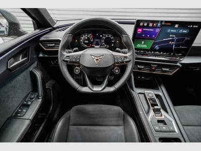 Cupra Leon ST 2,0 TSI (2025) - Photo 8