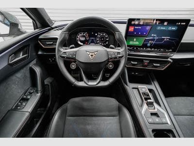 Cupra Leon ST 2,0 TSI (2025) - Photo 8