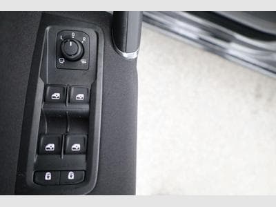 VW Touran Comfortline BMT/Start-Stopp (2026) - Foto 8