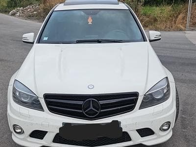 Mercedes C 63 AMG V8 (2010) - Foto 1