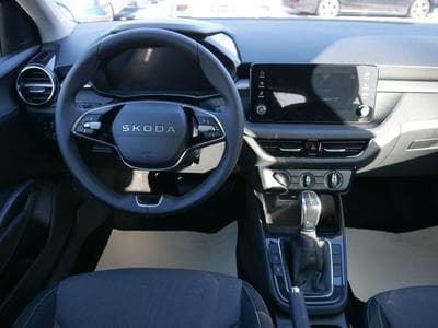 Skoda Fabia Selection 1.0 TSI DSG (2026) - Photo 11