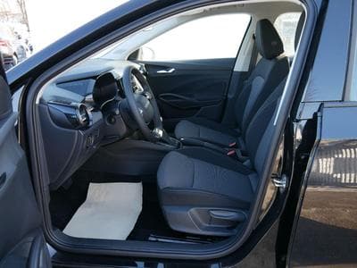 Skoda Fabia Selection 1.0 TSI DSG (2026) - Photo 9