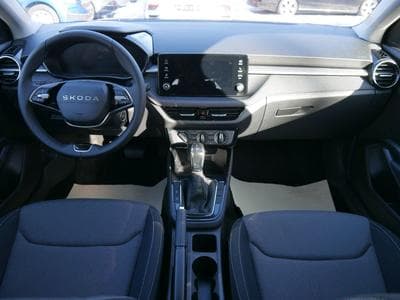 Skoda Fabia Selection 1.0 TSI DSG (2026) - Foto 10