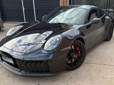 Porsche 992 911 Carrera GTS (2024) - Photo 1