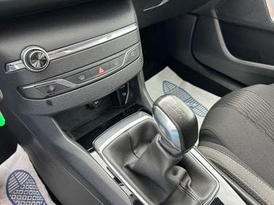 Peugeot 308 308 Lim. Style *LED*Tempomat*PDC*Euro6* (2015) - Foto 12