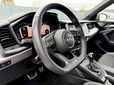 Audi A1 A1 Sportback 40 TFSI S line Sport Plus Paket (2019) - Photo 10