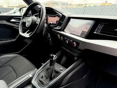 Audi A1 A1 Sportback 40 TFSI S line Sport Plus Paket (2019) - Foto 12