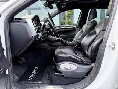 Porsche Cayenne Cayenne 3.0d Platinum Edition /NAVI/LED/AHK/CAM/ (2016) - Photo 9
