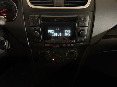 Suzuki Swift 1.2 (2014) - Photo 3