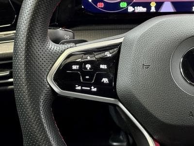 VW Golf GTI Clubsport 2.0 TSI 300CV DSG7 ** DCC ** Matrix ** Caméra (2023) - Photo 8