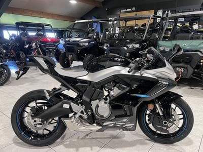 CF Moto 675 SR-R (2026) - Foto 1