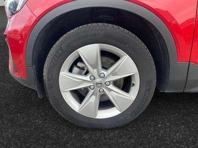 Volvo XC40 B3 Core / Essence (2024) - Foto 14