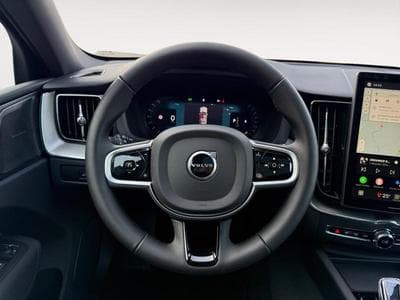 Volvo XC60 B5 Black Edition Plus / Essence (2025) - Foto 12