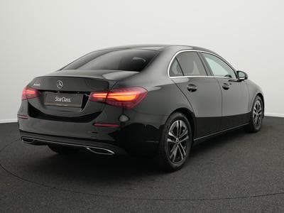 Mercedes A 180 Limousine LED+AHK+Kamera+Totw+Apple (2024) - Foto 3