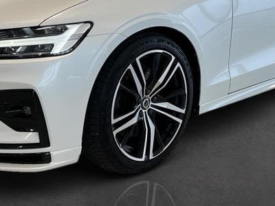 Volvo V60 R-Design (2020) - Photo 6