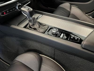 Volvo V60 R-Design (2020) - Photo 9