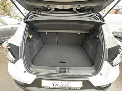 Renault Captur 1.8 E-TECH HYBRID TECHNO 160 (2026) - Photo 14