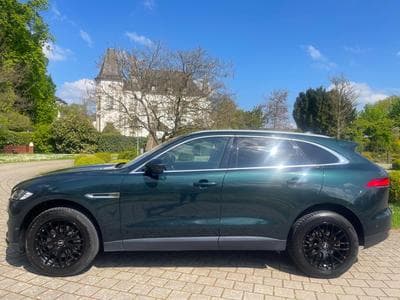 Jaguar F-Pace (2016) - Photo 1