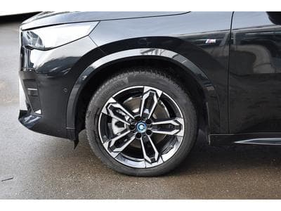 BMW iX2 xDrive30 M Sport CUIR GPS LANE CAM PARK JA19 KEYLESS 1° MAIN (2024) - Foto 5