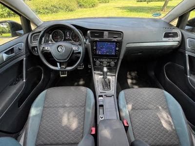 VW Golf VII R-Line (2019) - Photo 1