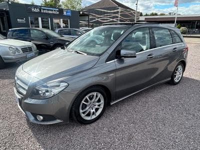 Mercedes B 200 B 200 Sport *Navi*Panorama*Teilleder*Euro5* (2012) - Photo 1