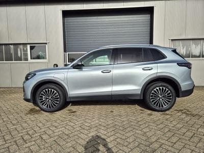 VW Tiguan Life 1,5 l (2026) - Photo 2