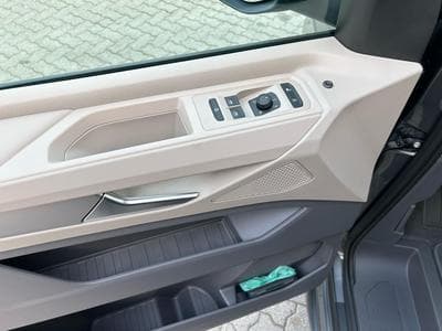 VW T7 LIFE (2026) - Photo 3