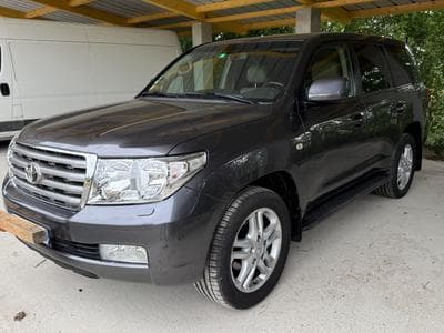 Toyota Land Cruiser V8 4.5 D-4D 200 Lounge (2008) - Photo 1