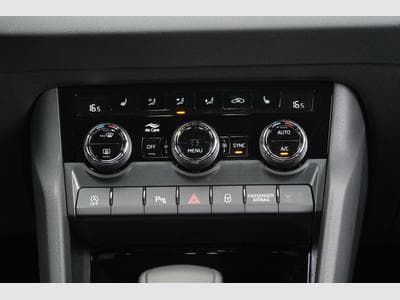 Skoda Karoq 1.5 TSI DSG (2026) - Photo 13