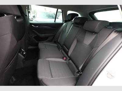 Skoda Octavia Selection (2026) - Foto 10