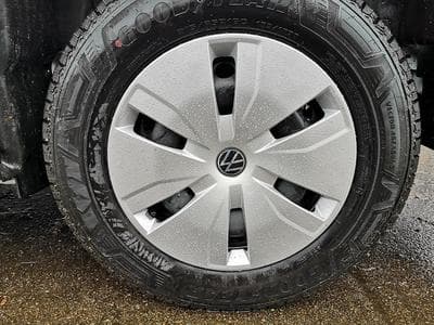 VW T7 BEV 100 kW RWD KR (2026) - Photo 3