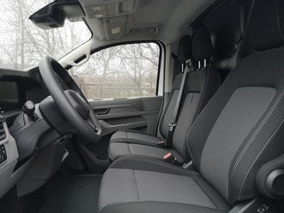 VW T7 BEV 100 kW RWD KR (2026) - Foto 4