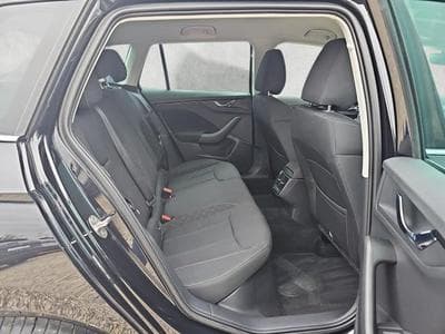 Skoda Kamiq Ambition (2024) - Foto 13