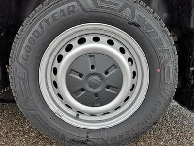 VW T7 BEV 100 kW RWD LR (2026) - Photo 3