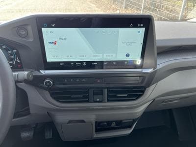 VW T7 BEV 100 kW RWD KR (2026) - Photo 6