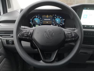 VW T7 BEV 100 kW RWD KR (2026) - Photo 5