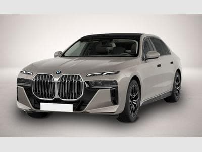 BMW 740 (2026) - Photo 1