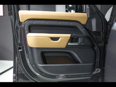 Land-Rover Defender 110 P425 X AWD°XPEL MAT°BLACK PACK (2024) - Photo 10