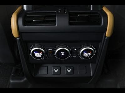 Land-Rover Defender 110 P425 X AWD°XPEL MAT°BLACK PACK (2024) - Photo 15