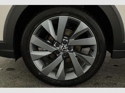 VW Taigo 1.5 TSI DSG (2025) - Photo 11