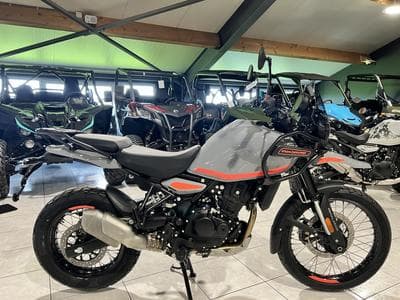Royal Enfield Himalayan 450 Slate HIMALAYAN SALT (2024) - Photo 1