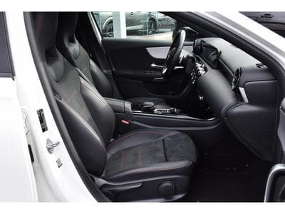 Mercedes A 200 AMG Line 7G-Tronic NIGHT CAM ALU19 1° MAIN (2020) - Photo 7