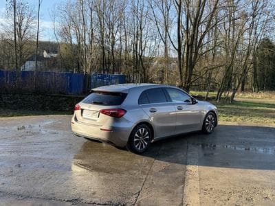 Mercedes A 180 Mercedes A180CDI 115CV Inspiration BVA (2019) - Photo 11