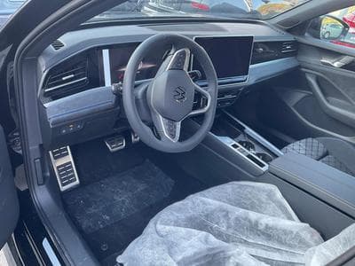 VW Passat Variant 2.0 TDI 110 kW R-line (2025) - Photo 1