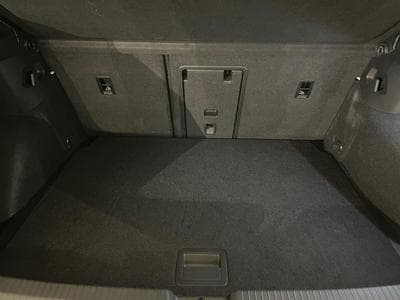 VW Golf R VIII 4 MOTION 2.0 TSI 320CV (2023) - Photo 12