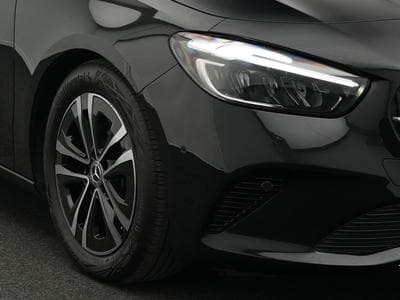 Mercedes B 180 d Progressive Line Advanced (2024) - Photo 9