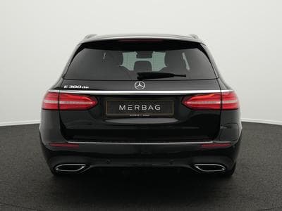 Mercedes E 300 de T-Modell AMG Line/Burm/Pano/Multilbeam (2020) - Photo 4