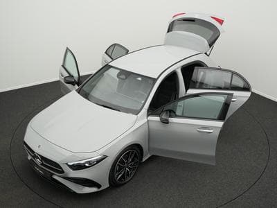 Mercedes A 200 d AMG-Line Multi+Night+Kamera+19" (2025) - Photo 14