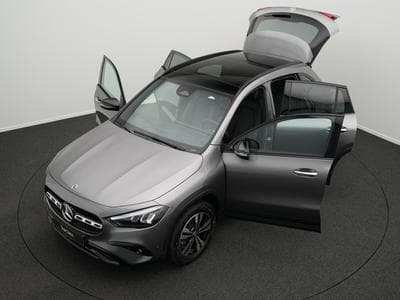 Mercedes GLA 250 4MATIC LED+Pano+Night+Kamera (2024) - Photo 14